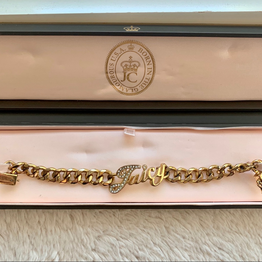 Juicy Couture Juicy Nameplate Gold Bracelet